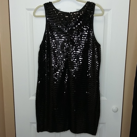 BB‎ Dakota Norland Sequined Dress - Picture 6 of 8